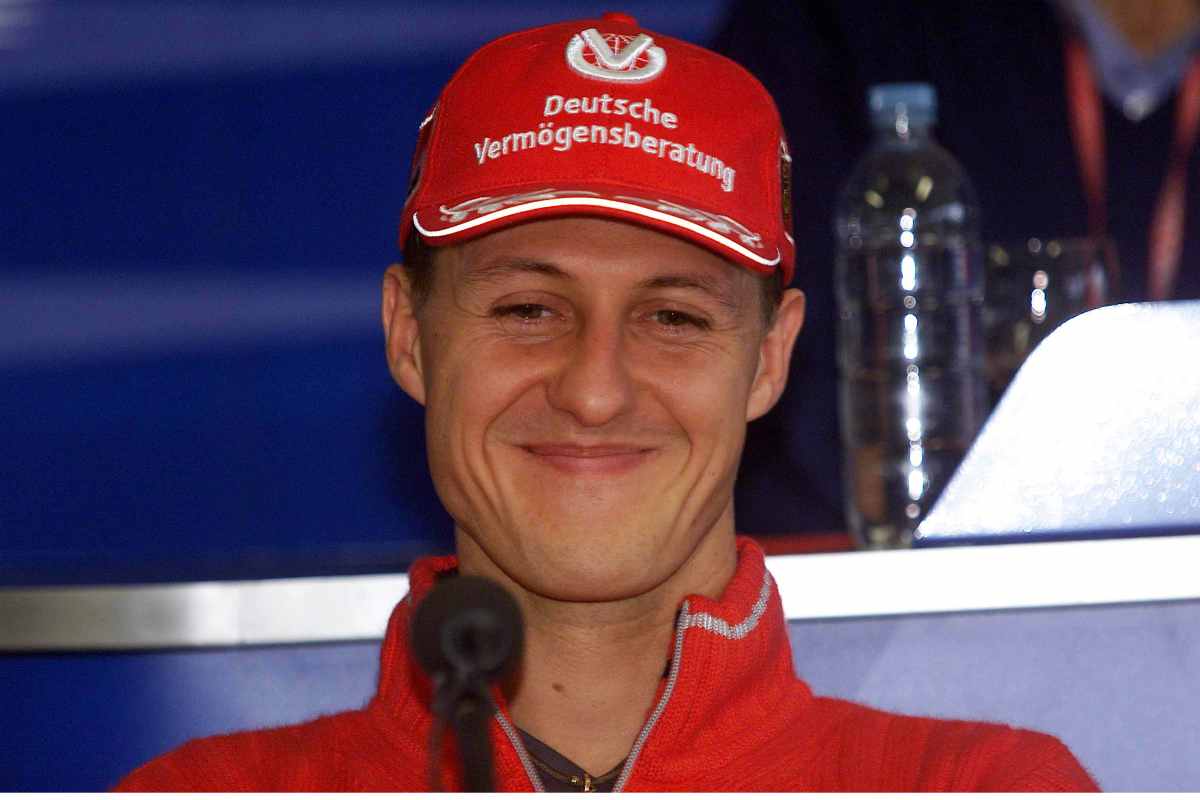 Schumacher, video straordinario: sorpasso e saluto